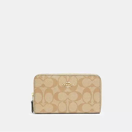 Cartera mediana con cremallera y portadocumentos Coach