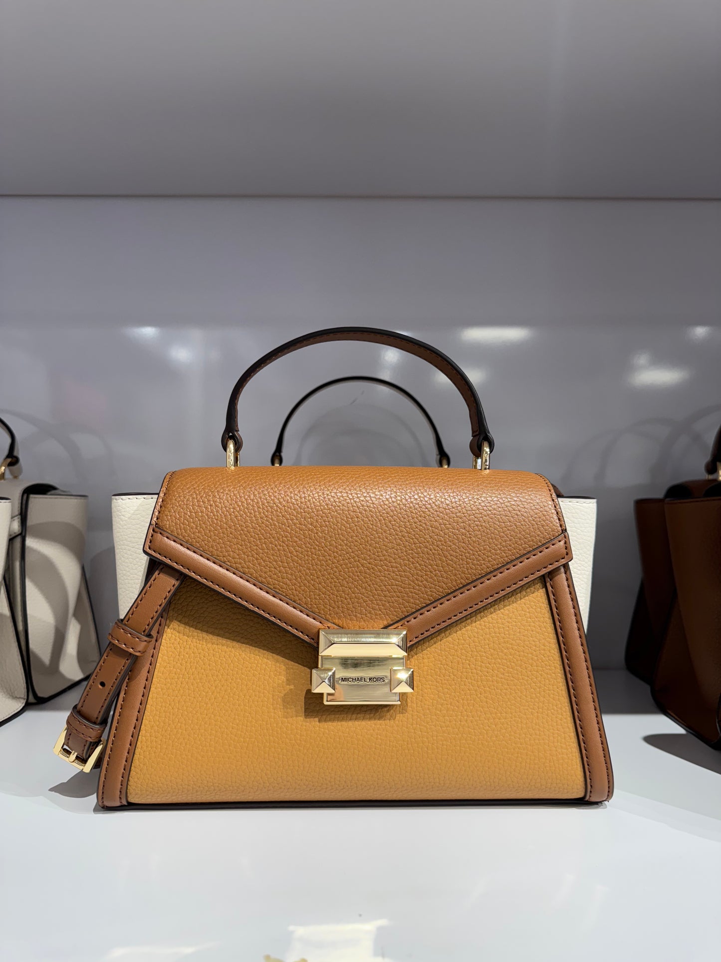 Bolso con asa superior Whitney de Michael Kors