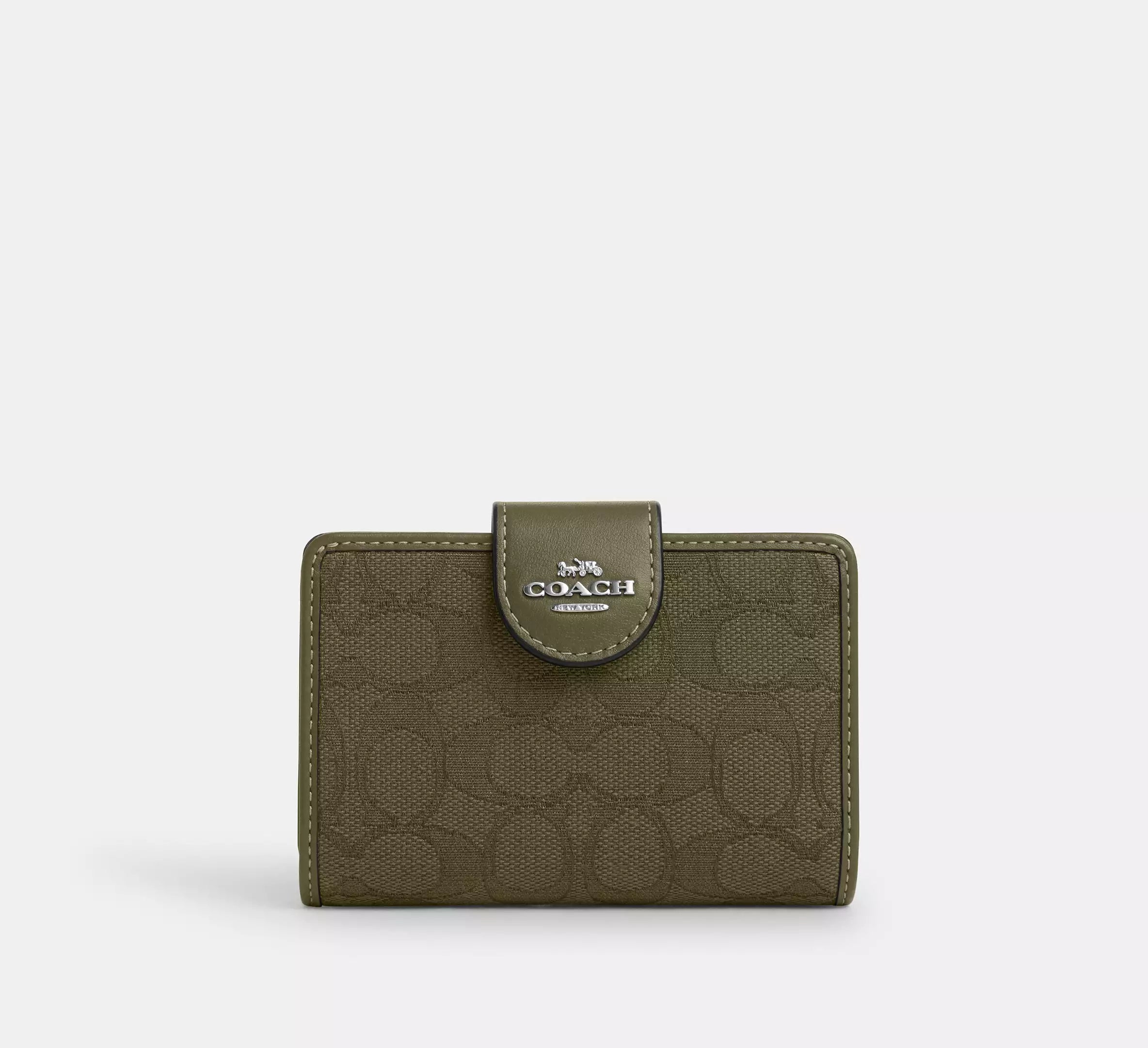 Cartera mediana con cremallera en las esquinas de Coach