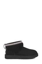 UGG Classic Ultra Mini Max Curly Boot - Black