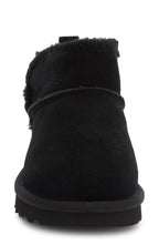 UGG Aiyanna Classic Ultra Mini Boot - Black