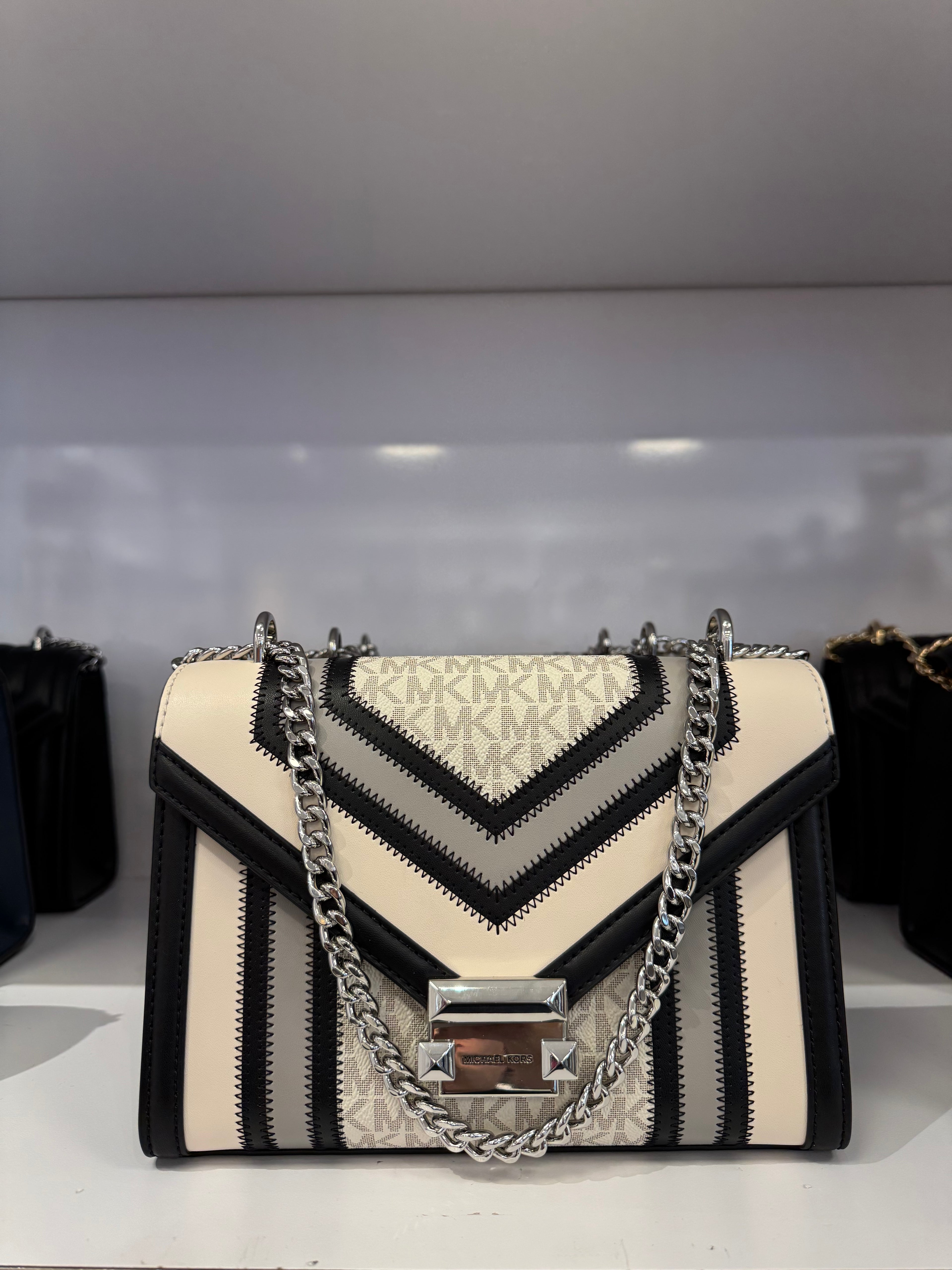 Bolso de hombro mediano Michael Kors Whitney