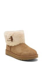 UGG Classic Mini Posy Toggle Chestnut