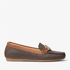Mocasín con logotipo tachonado Fulton de Michael Kors