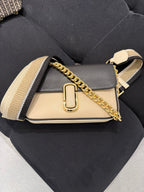 MARC JACOBS EL BOLSO DE HOMBRO J MARC 