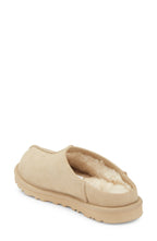 UGG Loria Clog - Sand