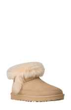 UGG Classic Ultra Mini Chalet Boot - Sandcastle