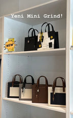 Marc Jacobs Mini Grind con logotipo