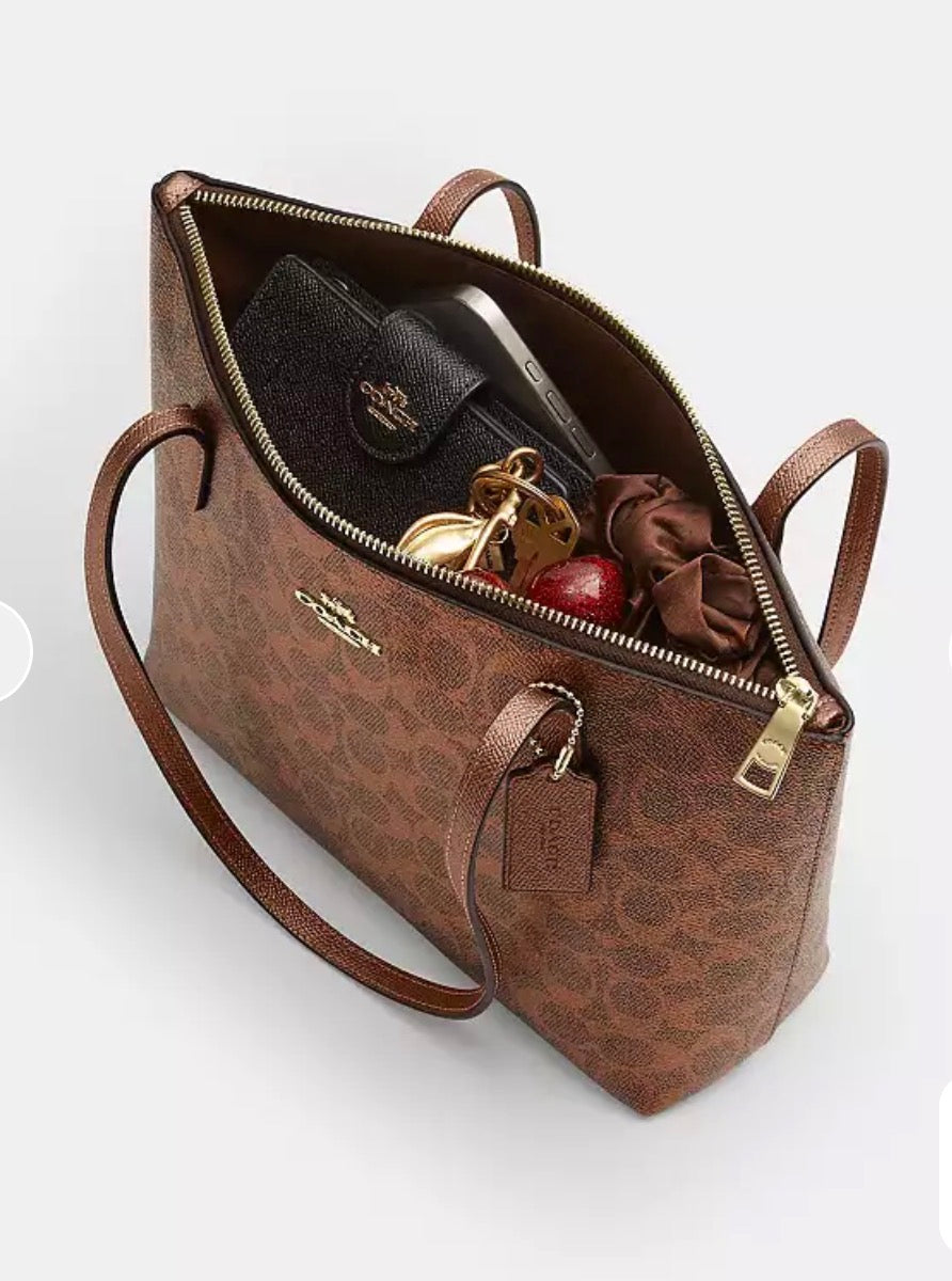 Coach Fiona Zip Tote