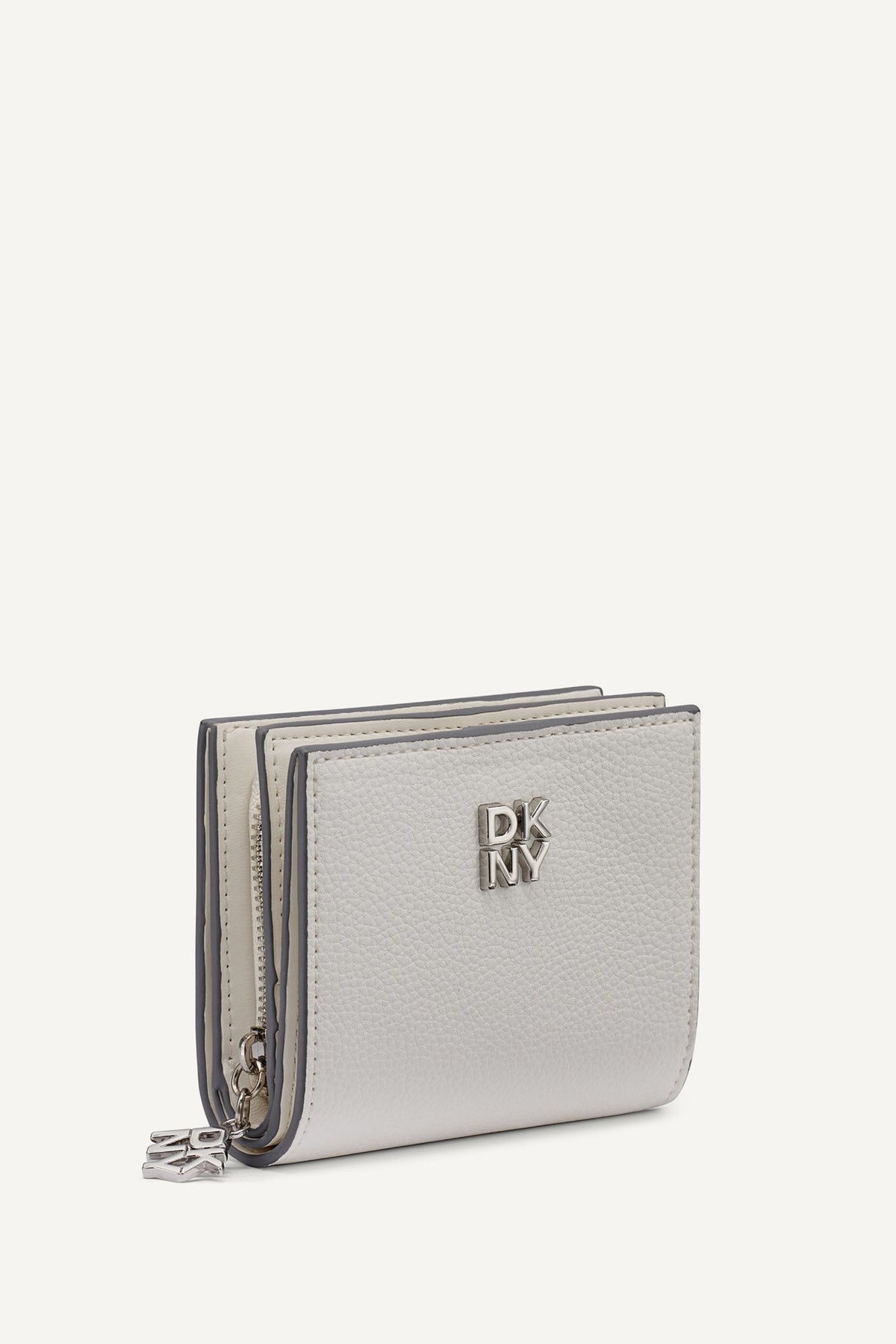 DKNY Sarah Bifold Zip Wallet (R61QAS07)