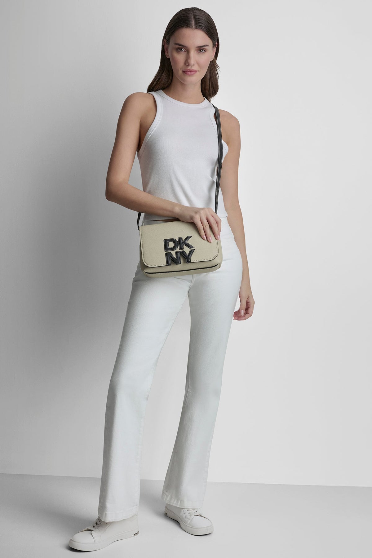 DKNY Nicole Logo Crossbody Bag (R61EYJ40)