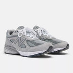 New Balance 990v4