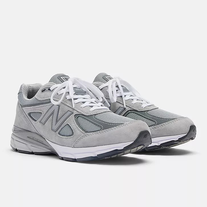 New Balance 990v4