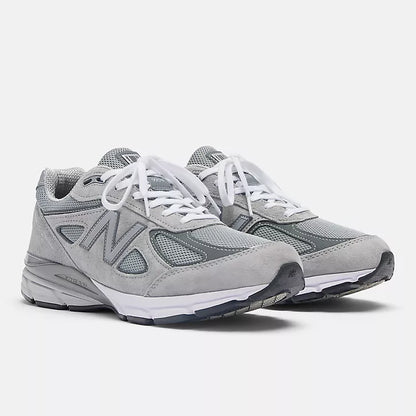 New Balance 990v4