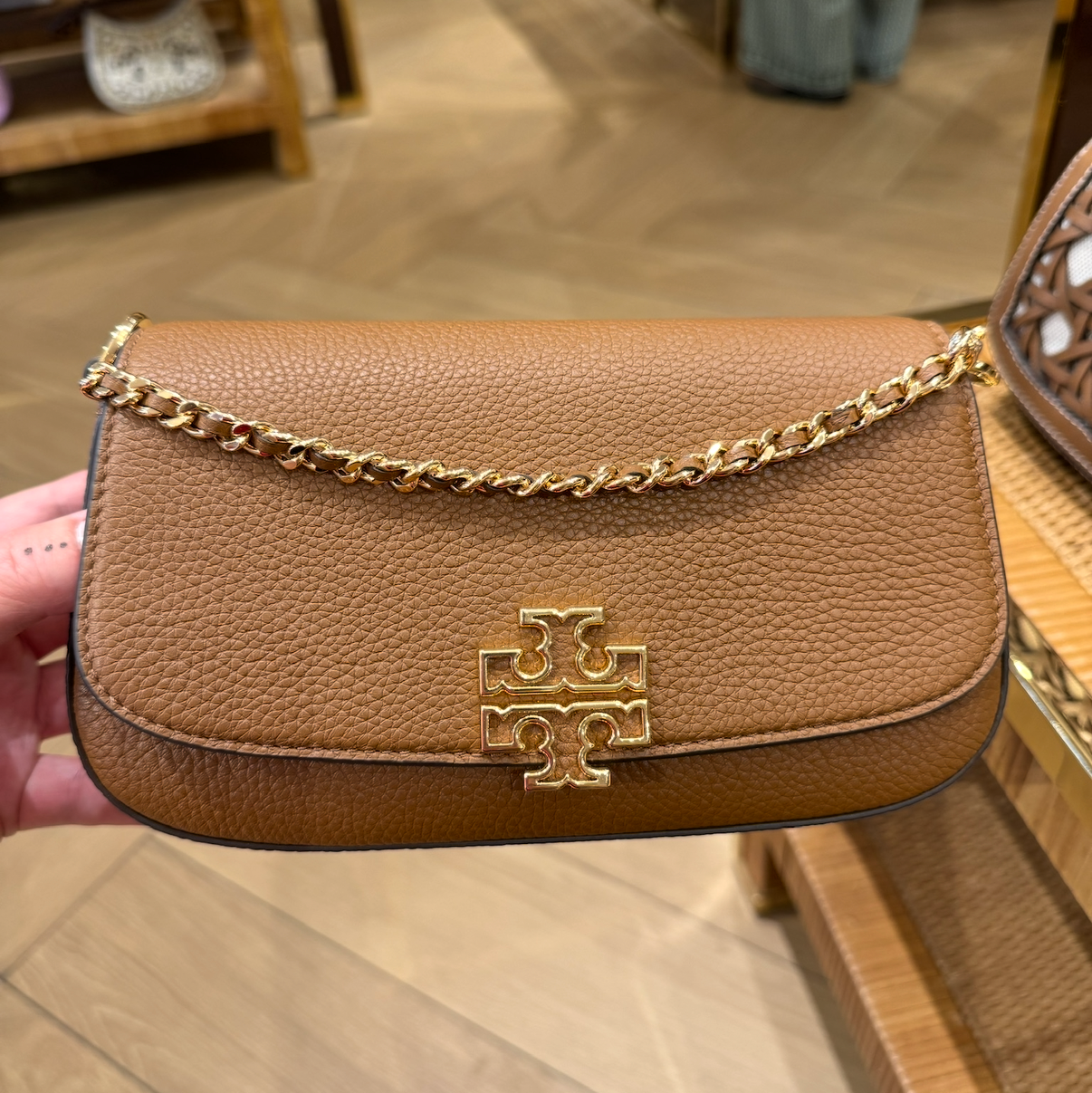 Tory Burch Brıtten Convertible Shoulder Bag (With double strap)
