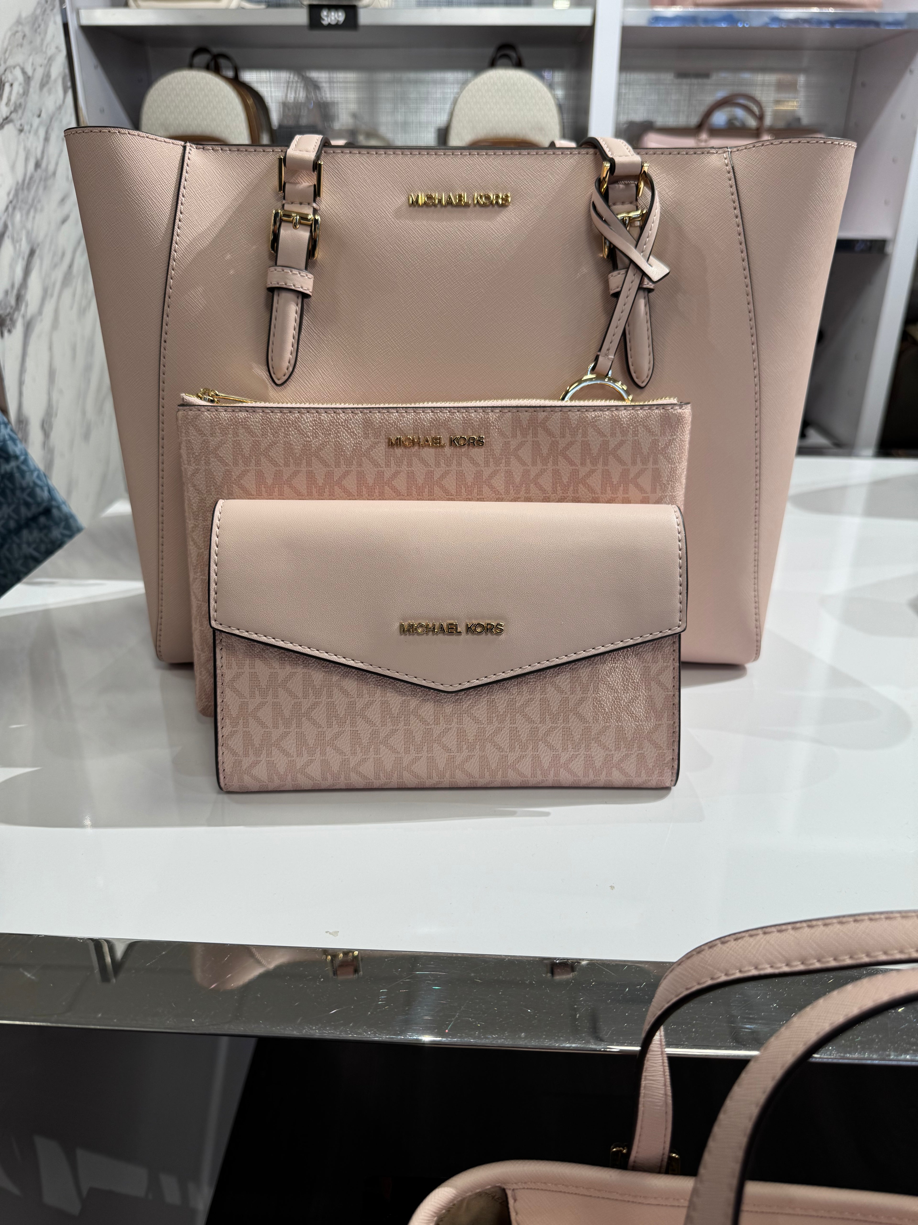 Michael Kors Maisie Große 3-in-1-Tragetasche aus genarbtem Leder