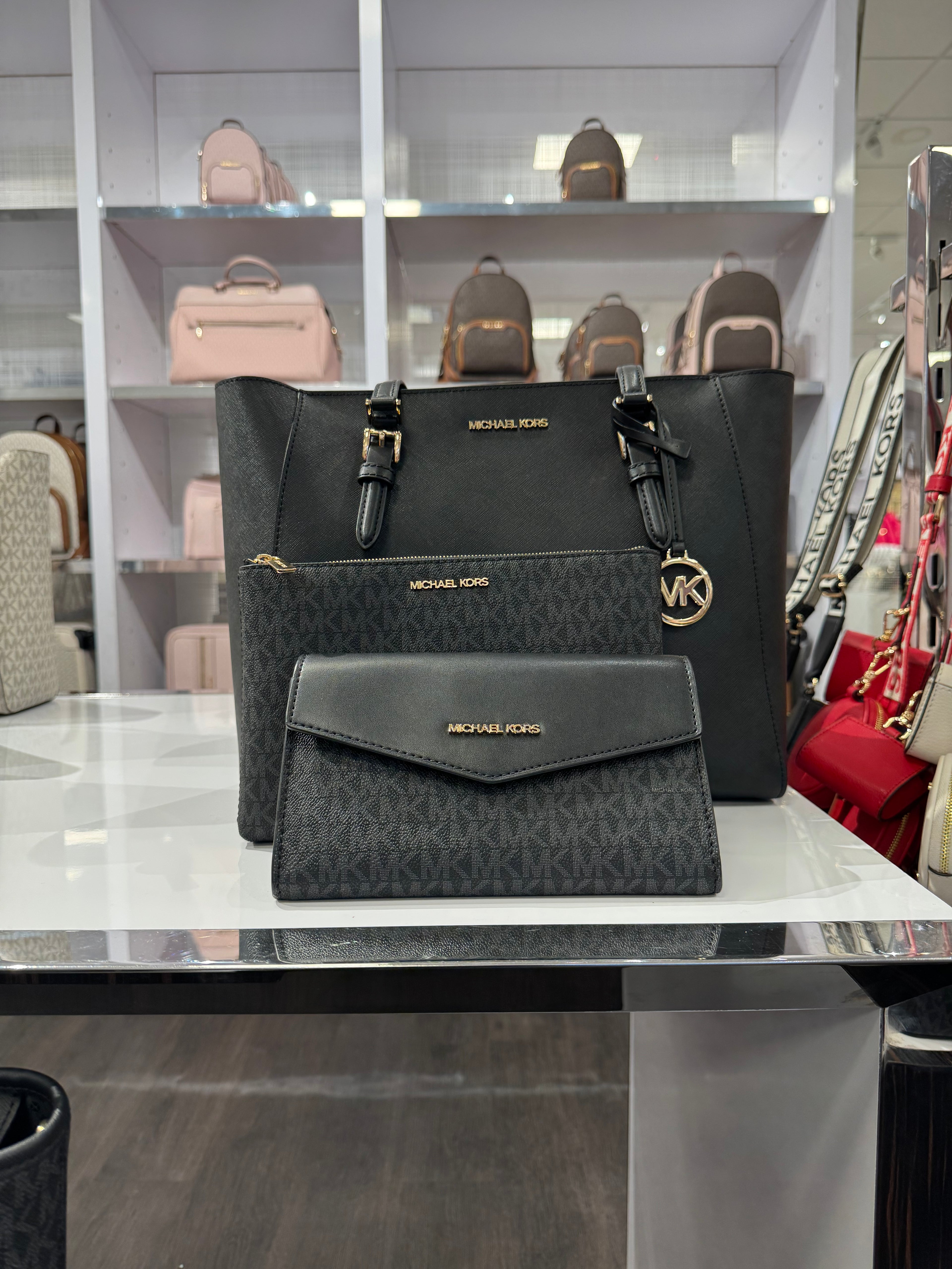 Michael Kors Maisie Große 3-in-1-Tragetasche aus genarbtem Leder