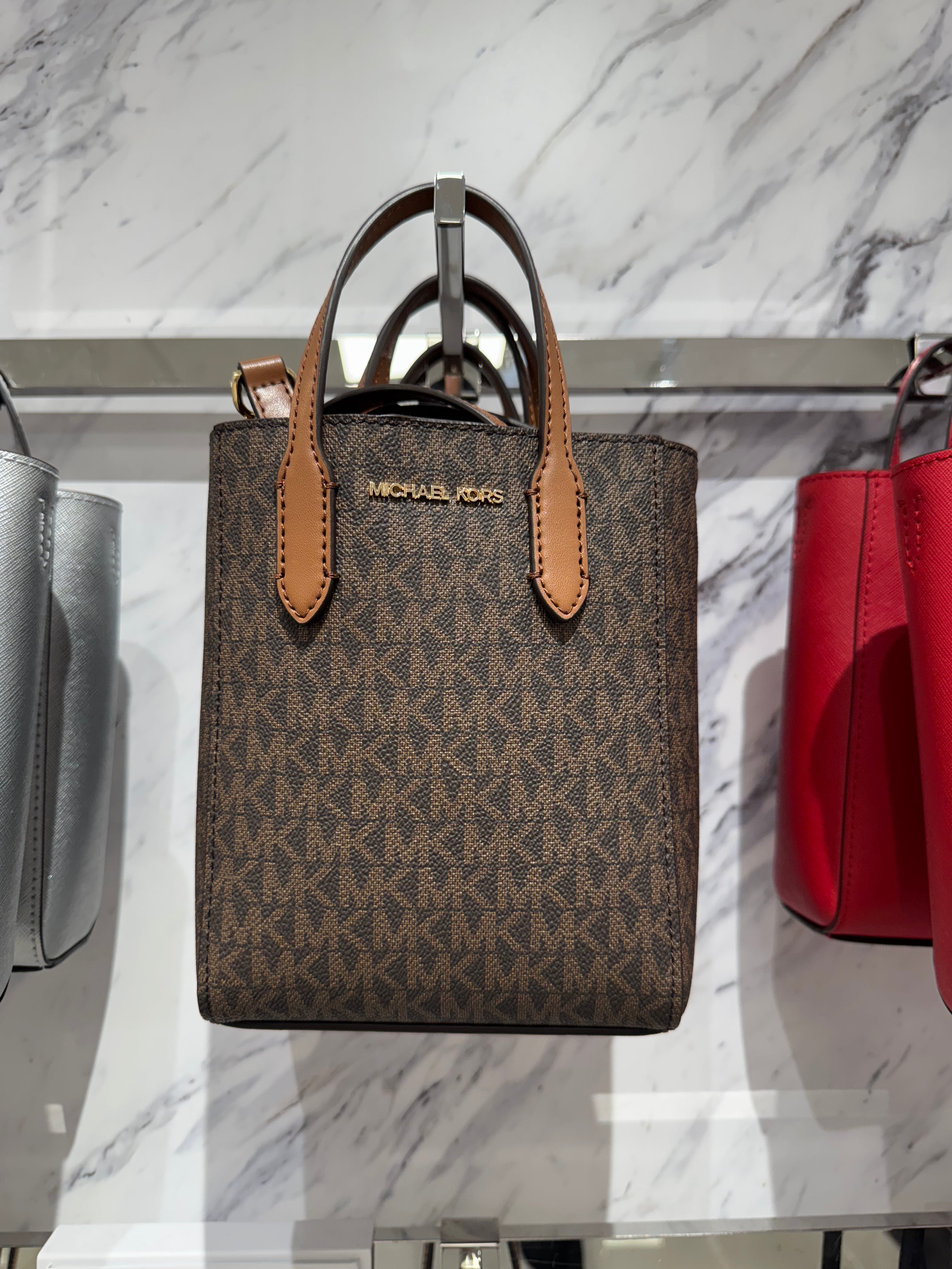 Bolso bandolera extrapequeño Vincent de Michael Kors con tarjetero y logotipo