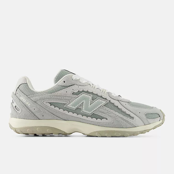 New Balance 204L