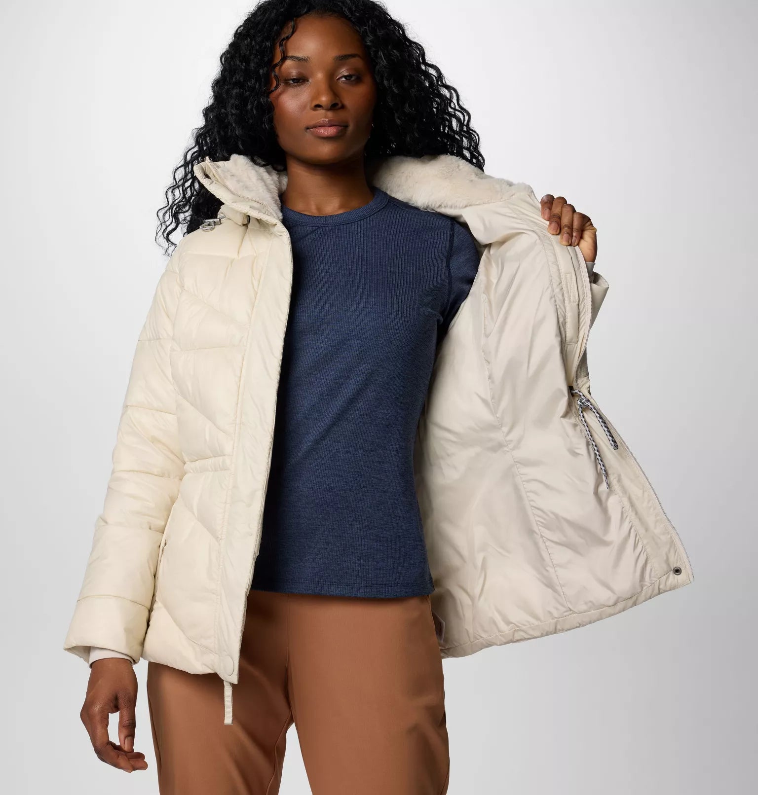 Chaqueta con capucha y aislamiento Columbia Peak to Park™ III para mujer