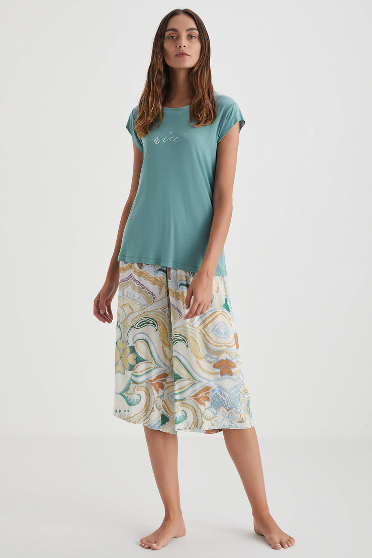 Catherine's Soft Texture Capri Set