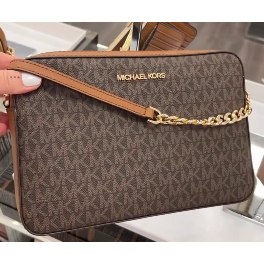 Michael Kors Jet Set Travel Crossbody Bag