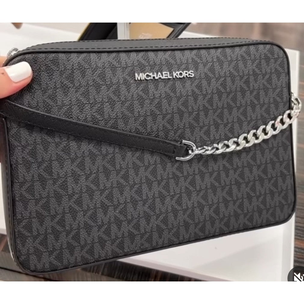 Michael Kors Jet Set Travel Crossbody Bag