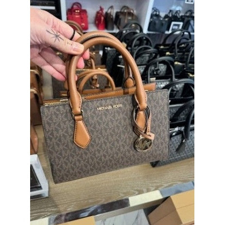 Michael Kors Sheila Kleine Umhängetasche aus Kunstleder