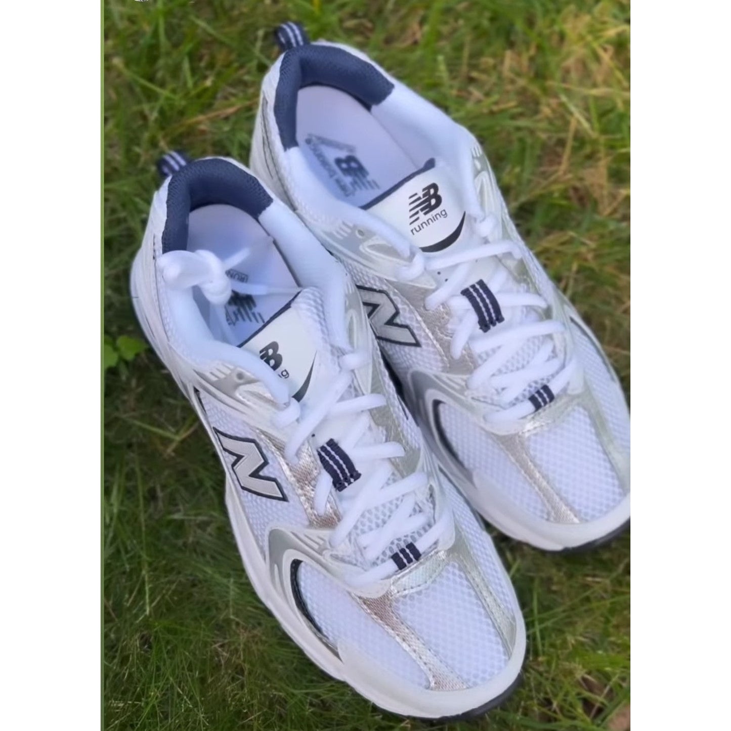 New Balance 530 trainers in white & natural indigo