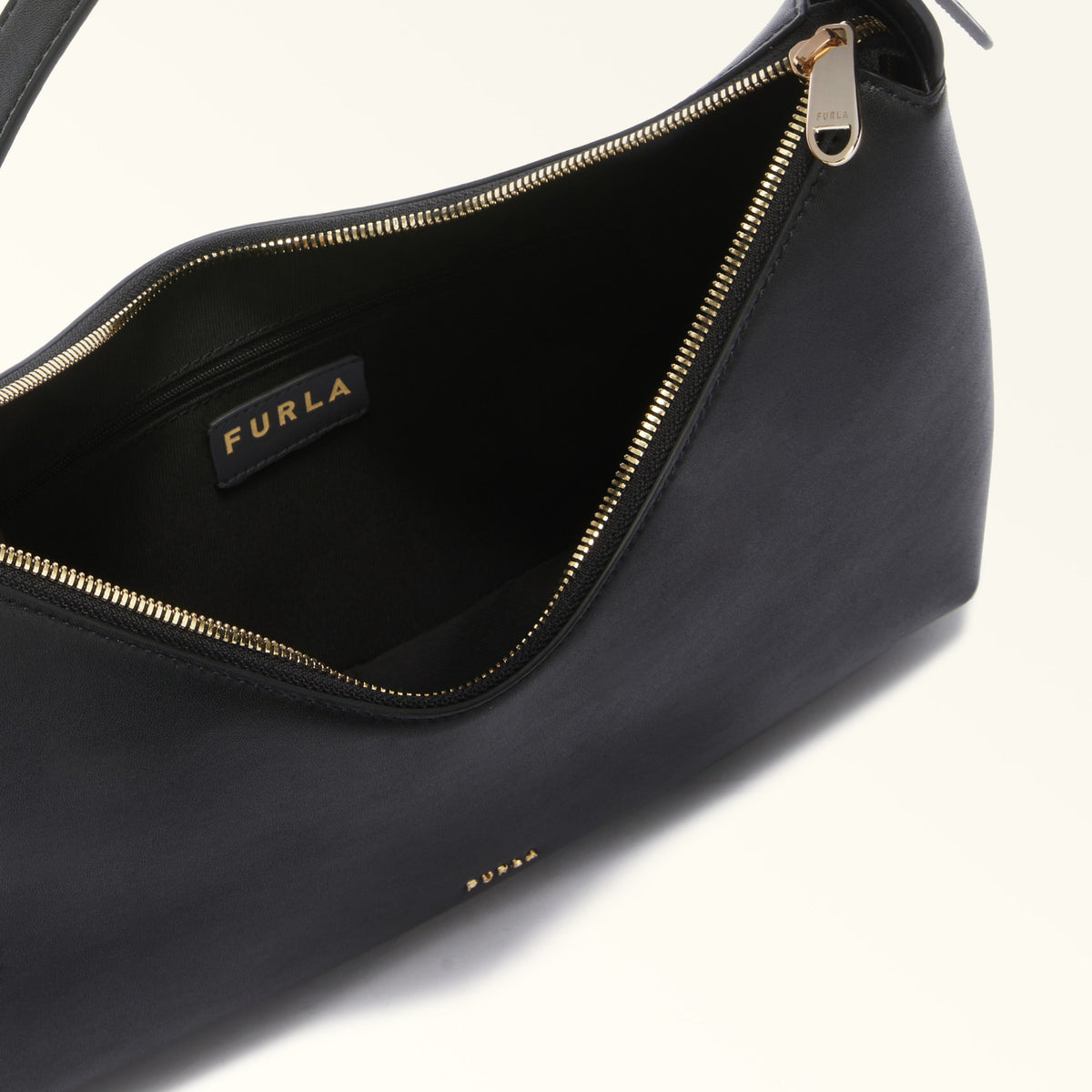 Furla Febe Shoulder Bag M - Black