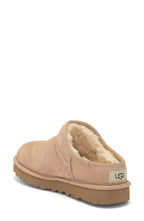 UGG Classic Slipper Sand side