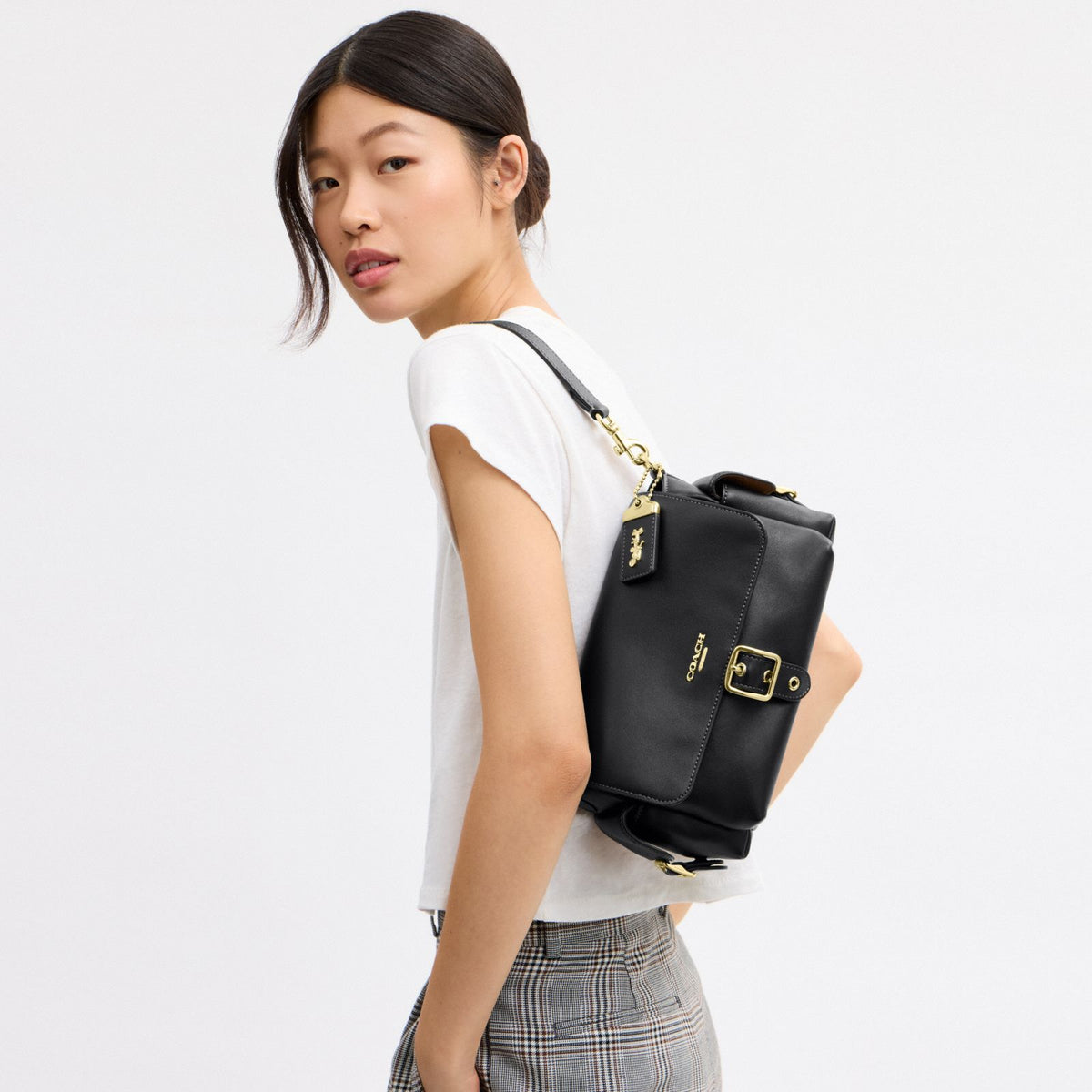 Coach Alice Shoulder Bag Black angle