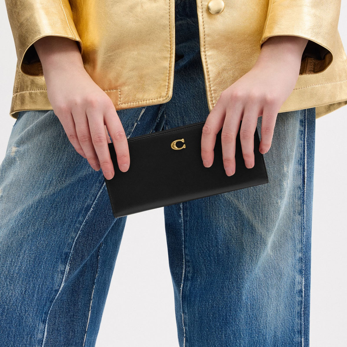 Coach Essential Slim Wallet angle