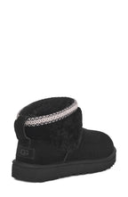 UGG Classic Ultra Mini Max Curly Boot - Black