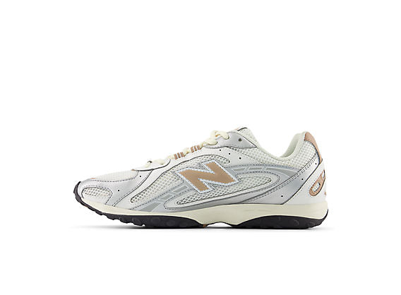 New Balance 204L - Silver metallic with flat taupe (2)