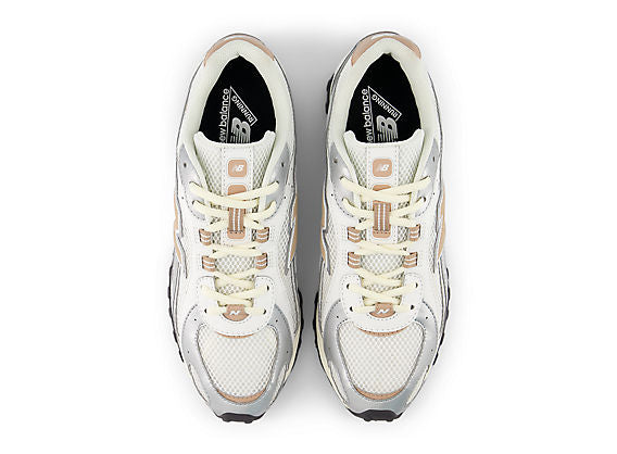 New Balance 204L - Silver metallic with flat taupe (3)