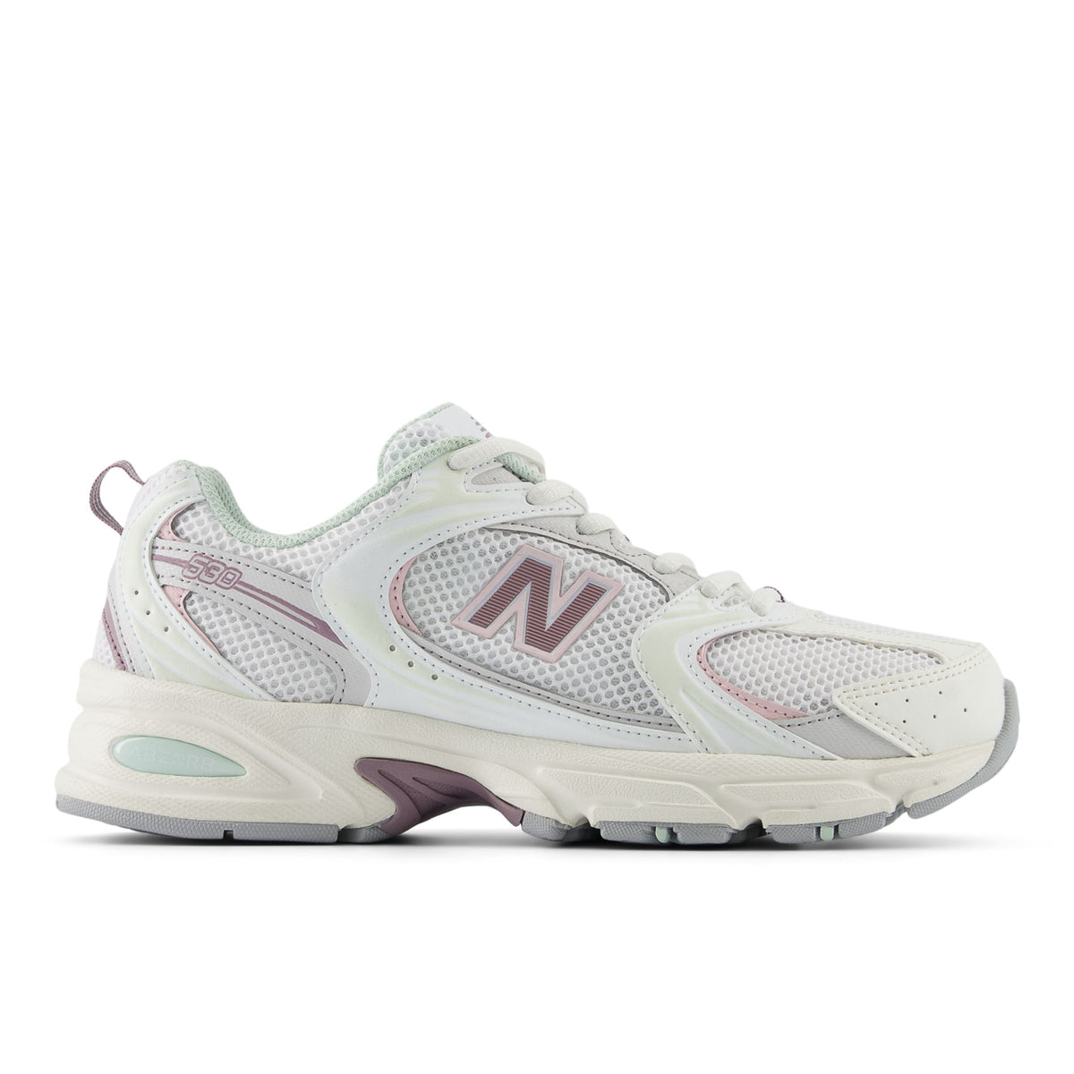 New Balance 530 - Sea salt with ice wine and rose sugar