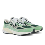 New Balance 990v6 - Avocado with natural mint